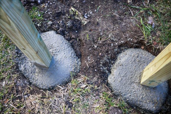 Cost of Post Hole Excavation in Peyton