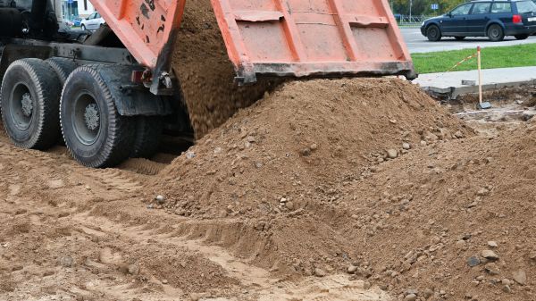 Cost of Dirt Relocation in Peyton