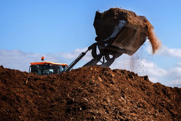 Cost of Dirt Spreading in Peyton
