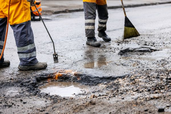 Cost of Gravel Pothole Repair in Peyton
